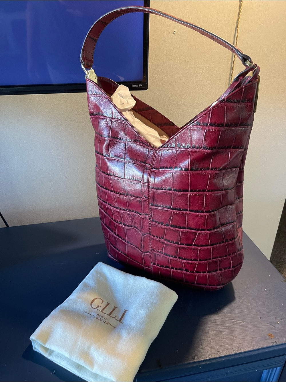 G.I.L.I. Deep Burgundy Croc-Embossed Shoulder Hobo
